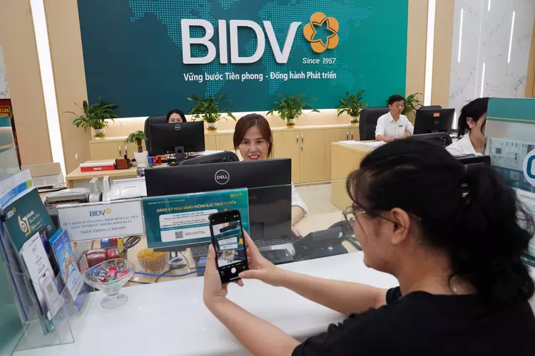 Khối ngân hàng Big 4 đã dừng gói vay ưu đãi cho người trẻ dưới 35 tuổi. Ảnh: Thanh Niên